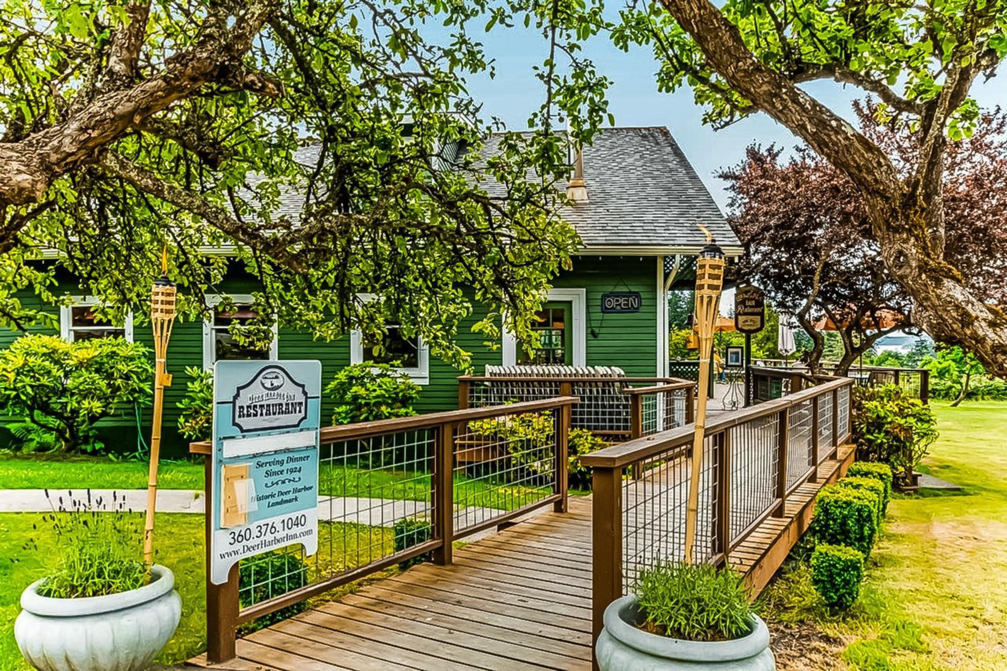 Deer Harbor Cottages Room photo